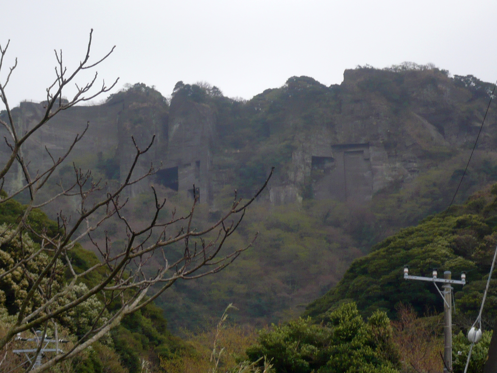  あの鋸山（３２９．５ｍ）へ登ります