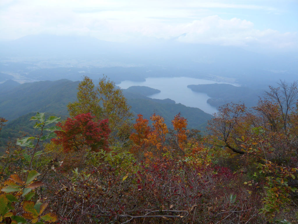  野尻湖を望む