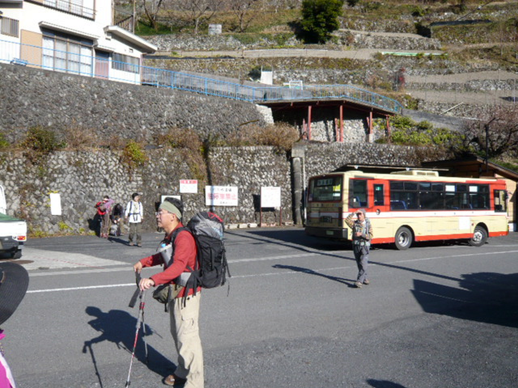  東日原バス停