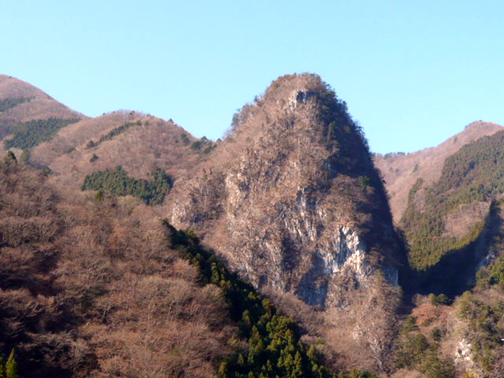  稲村岩