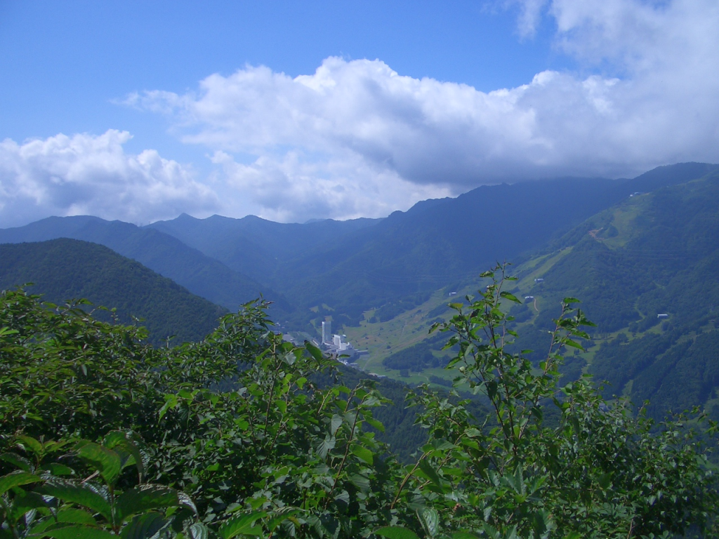  苗場プリンスと稲包山