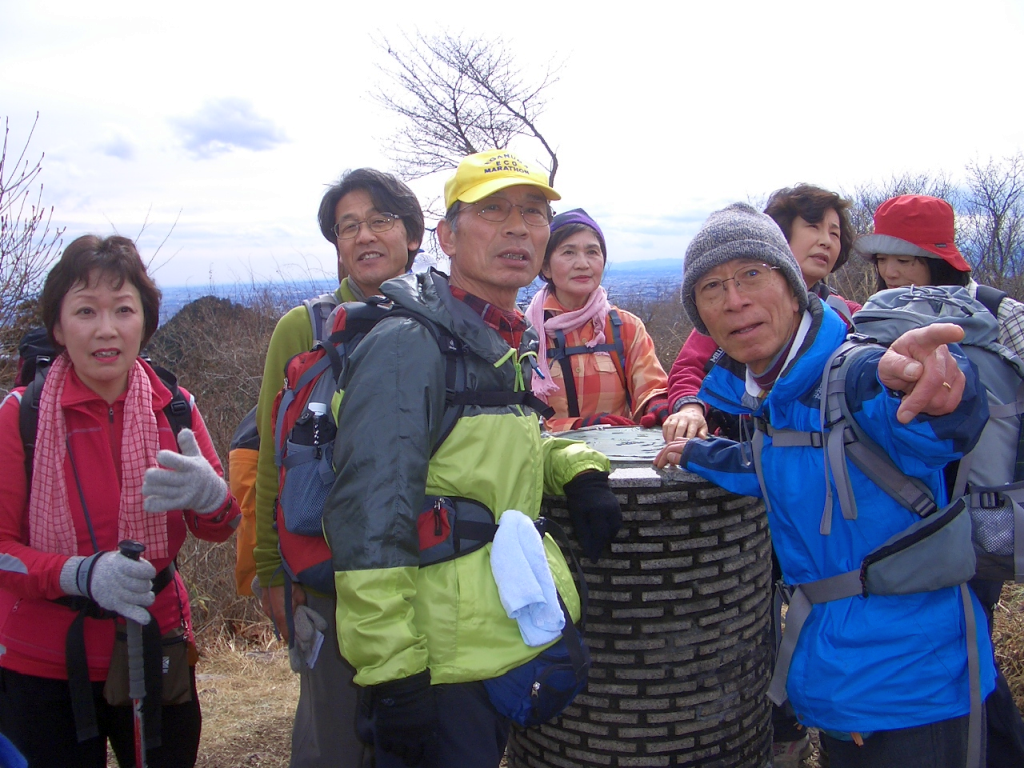 行道山（石尊山）山頂で山の確認