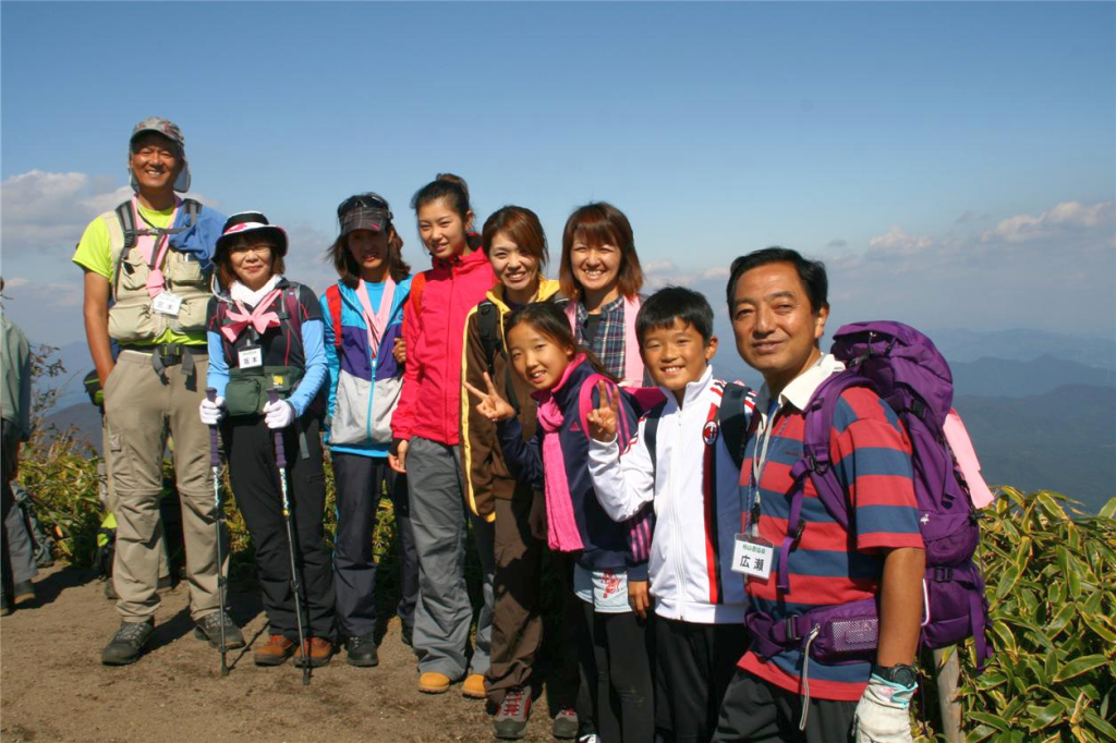  第一班　山頂にて