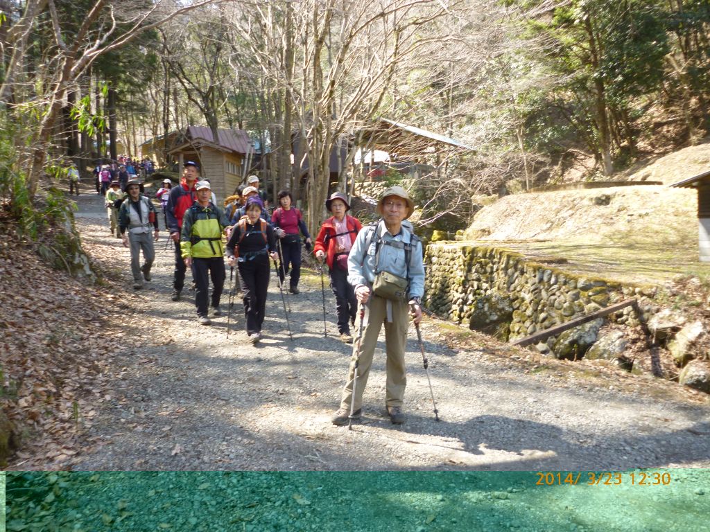 無事下山しました。大混雑です