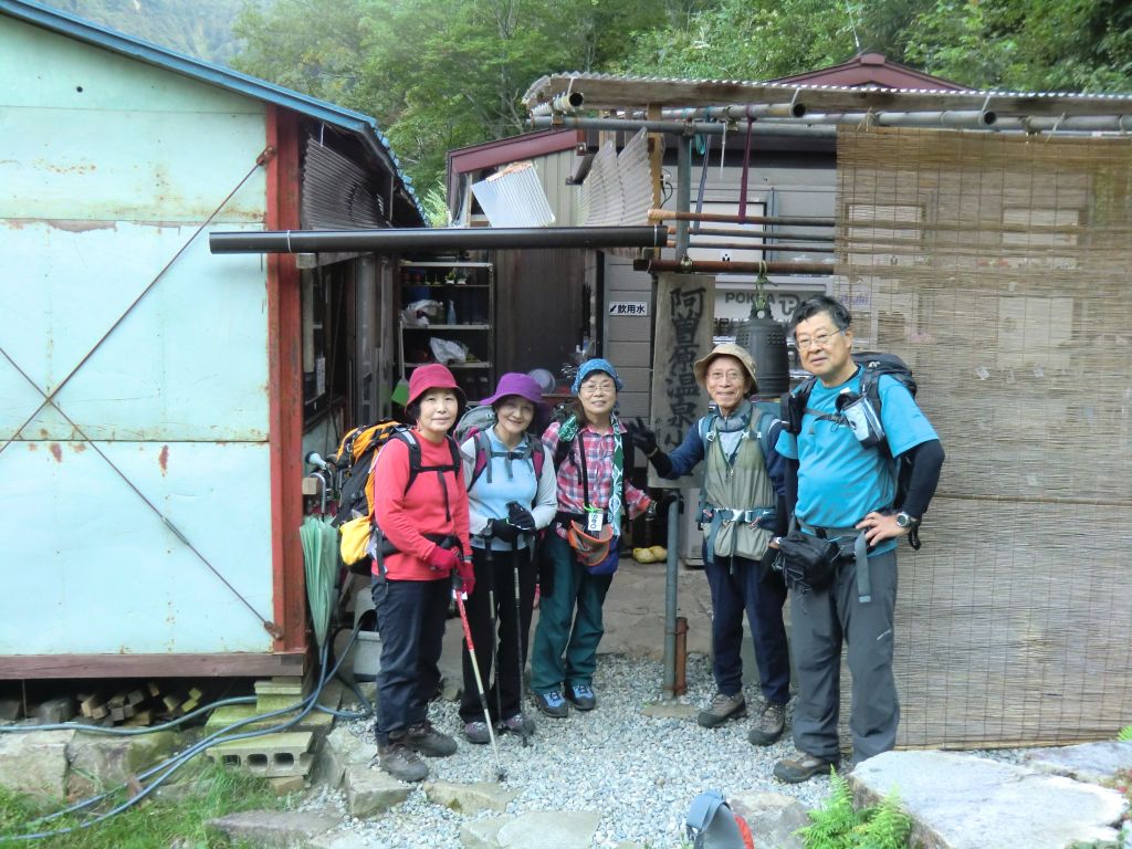 阿曽原温泉小屋に到着