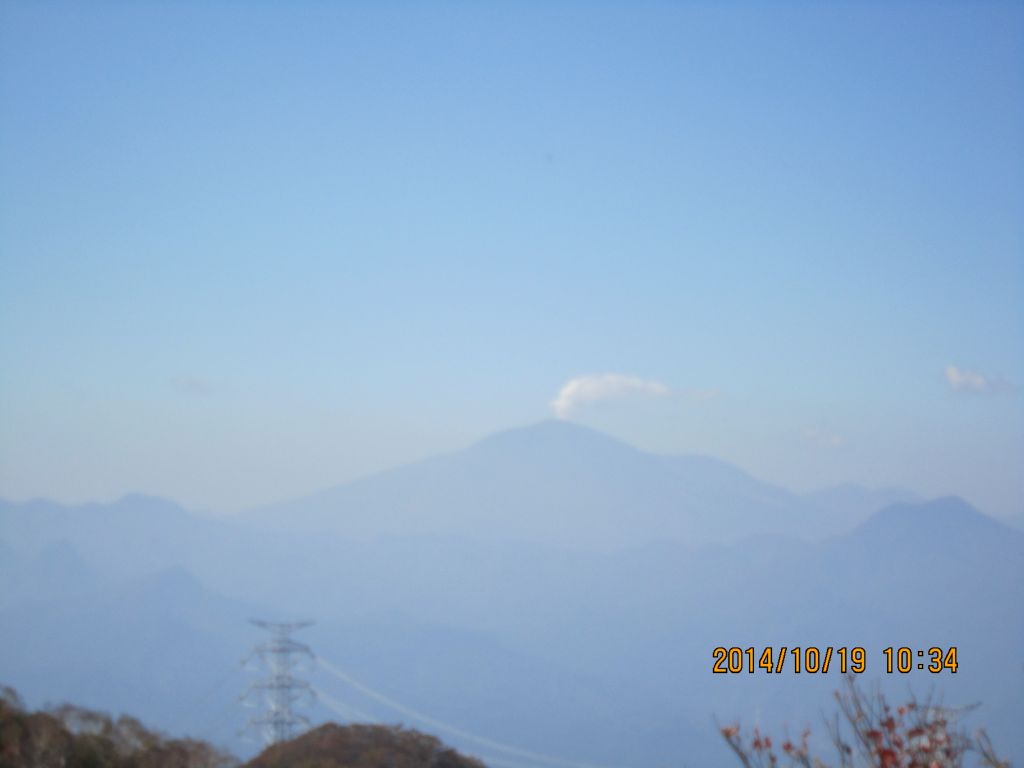 掃部ヶ岳山頂からの浅間山