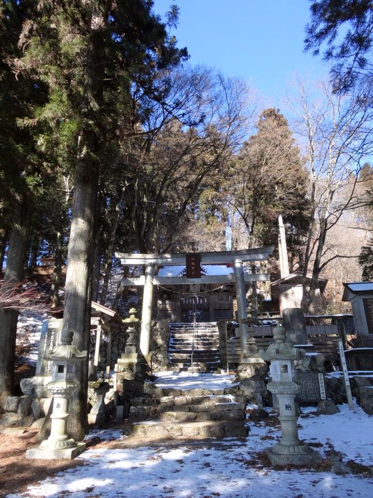 城峯山神社入口