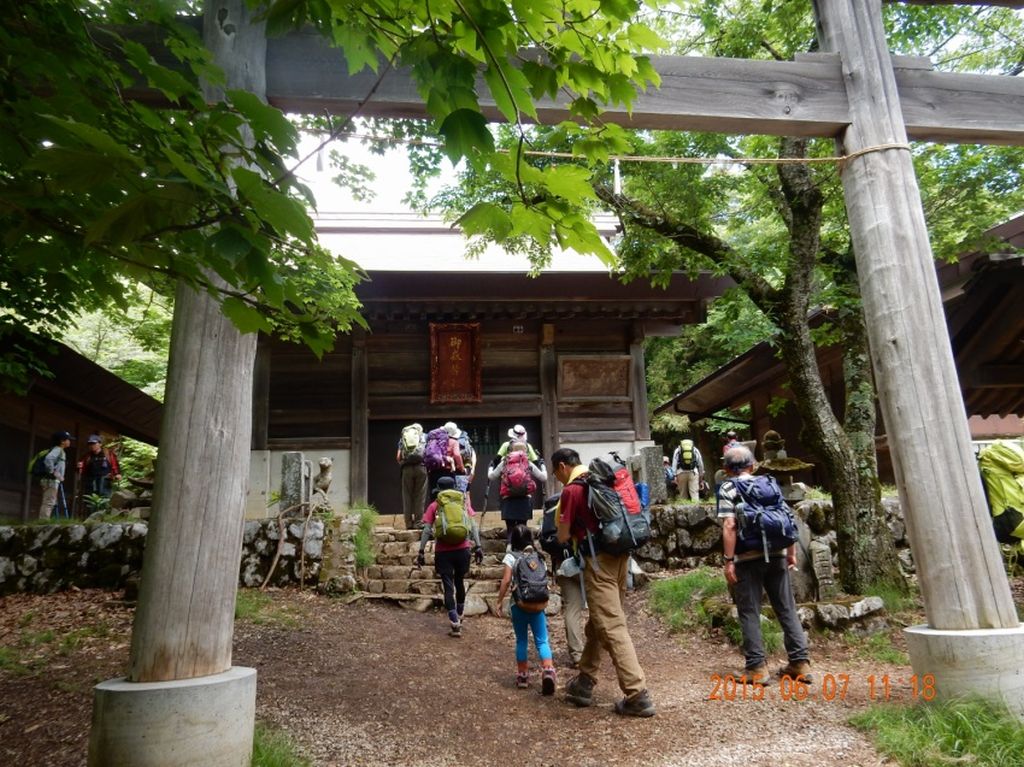 山頂神社に着きました