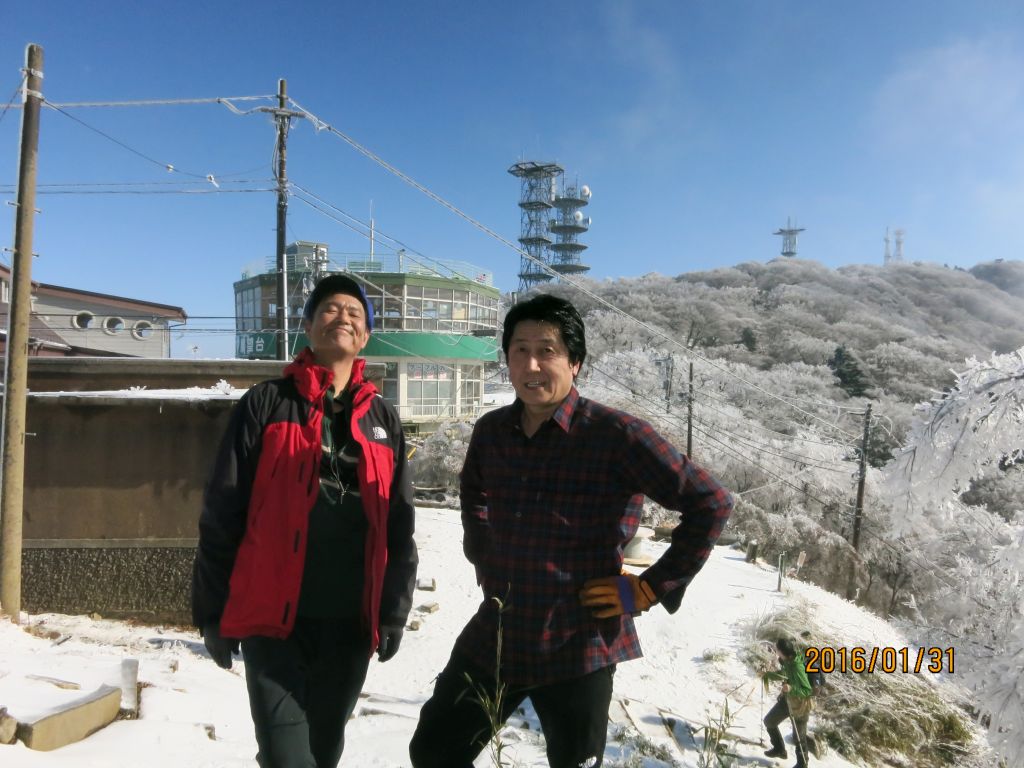 ケーブル山頂駅付近