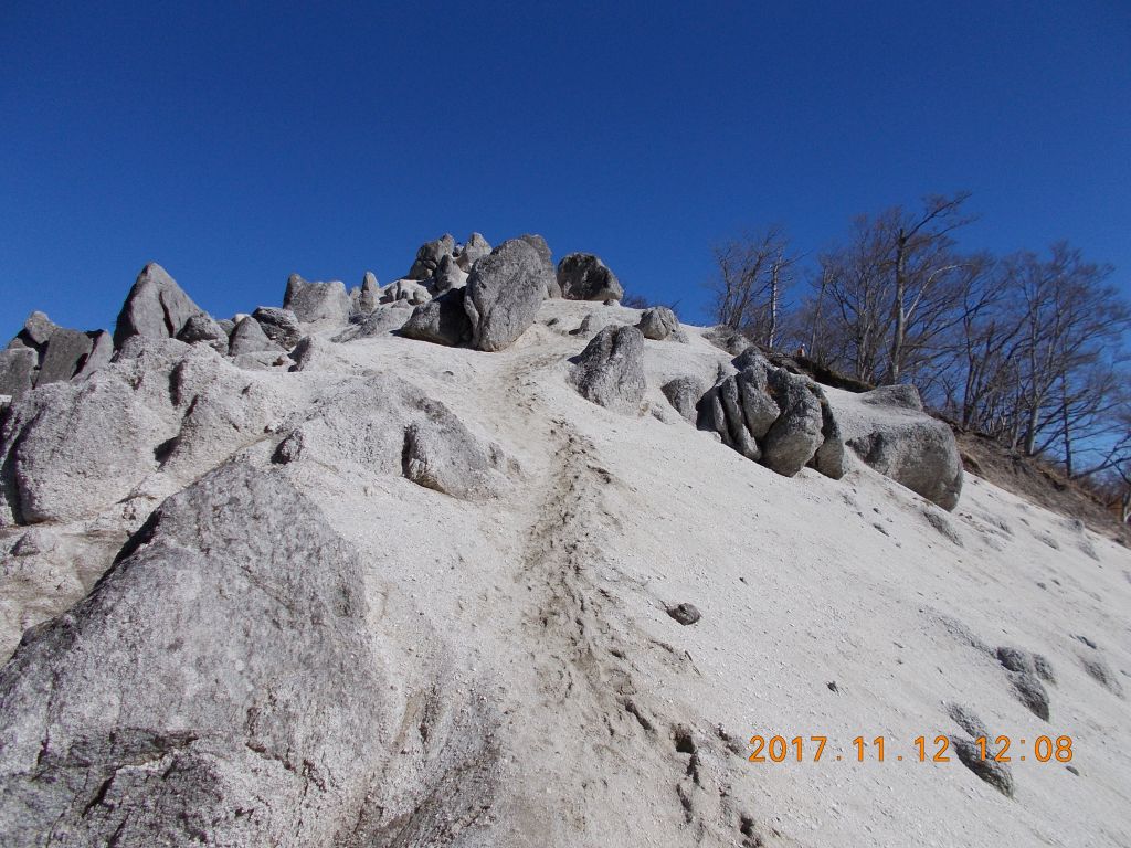 白砂の山頂