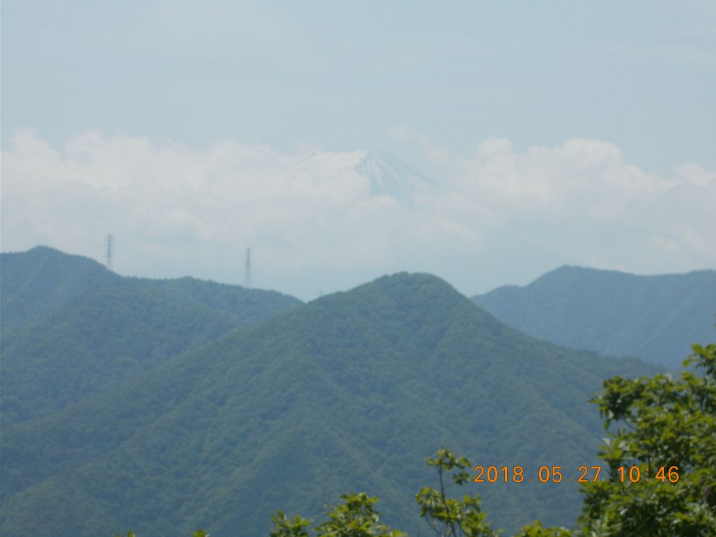 ちょこっと富士山が見えました