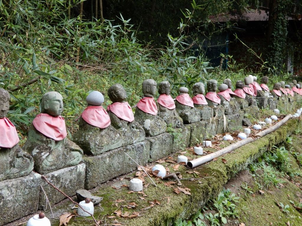 愛宕神社の石仏