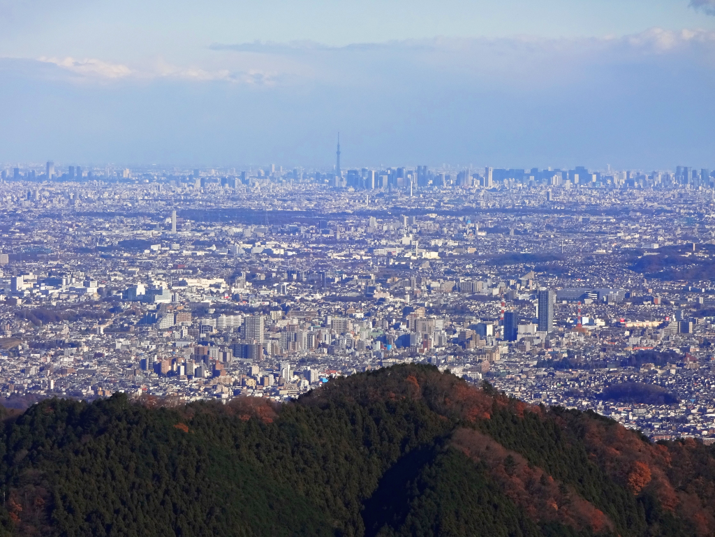 景信山からは東京都心がまる見えです