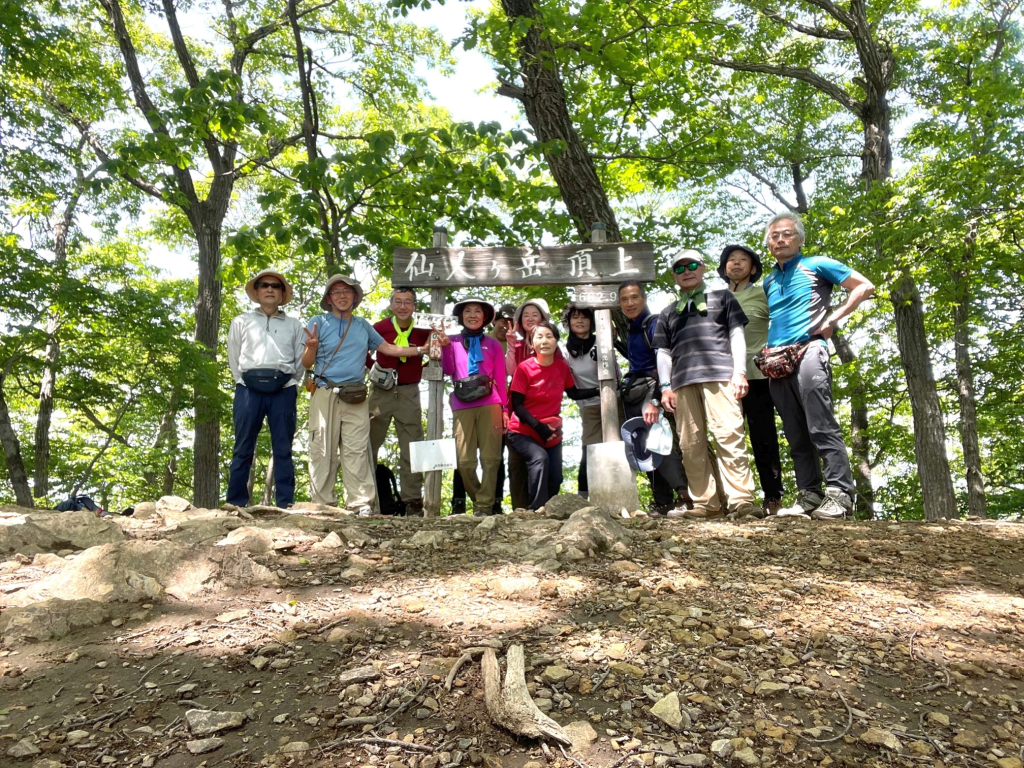 仙人ヶ岳の頂上で