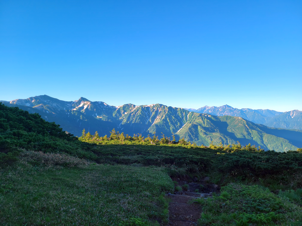 剣岳まで見通せる景色にうっとり