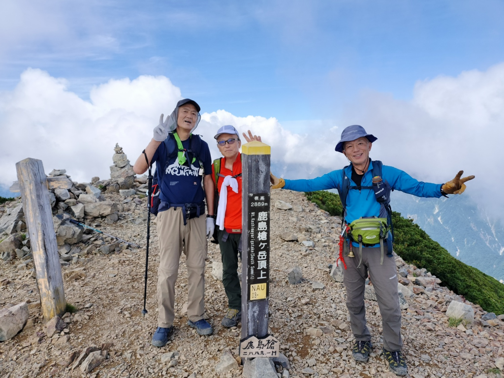 鹿島槍２ 鹿島槍ヶ岳南峰、ミッションを達成した３Ｇ(スリー爺)