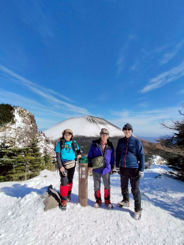 浅間山をバックにインスタ映え狙う